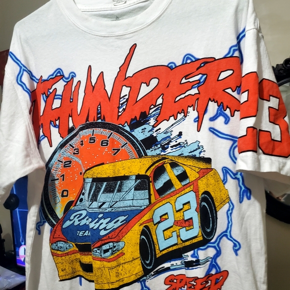 T-shirt - Picture 2 of 6